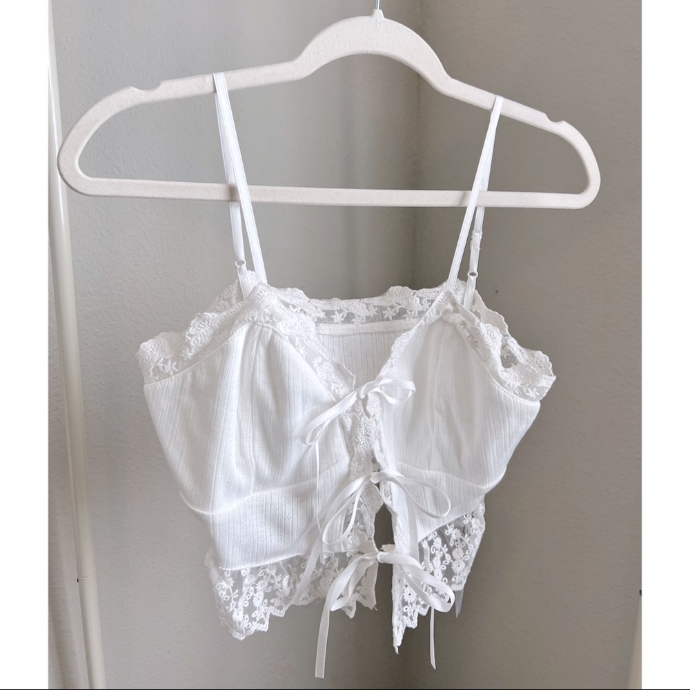 Cider Tie Front Lace Crop Top